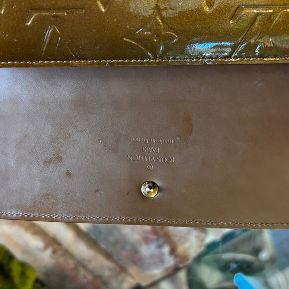 LOUIS VUITTON Bronze Monogram Vernis Sarah Trifold Wallet - Picture 12 of 12
